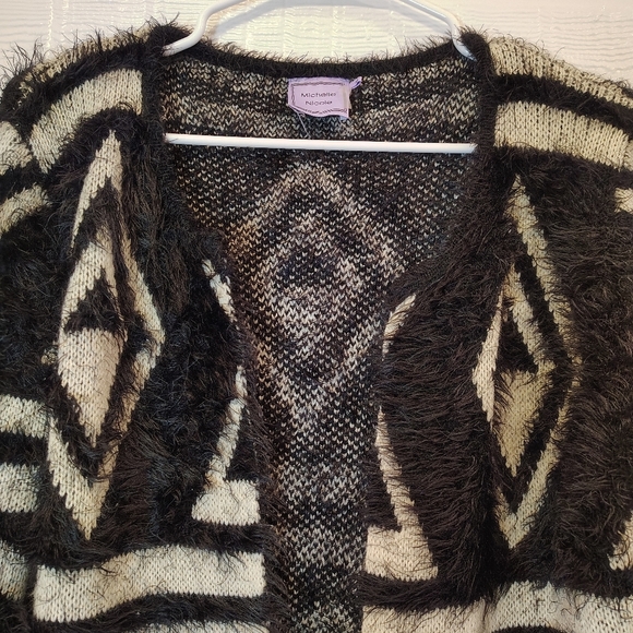 Michelle Nicole Women's Small  Black White Shaggy Open Cardigan Soft Cozy Aztec - Picture 4 of 8